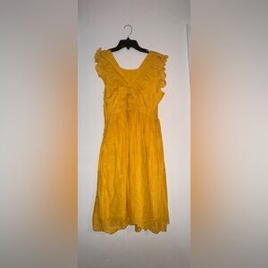 Casual yellow sun dress.